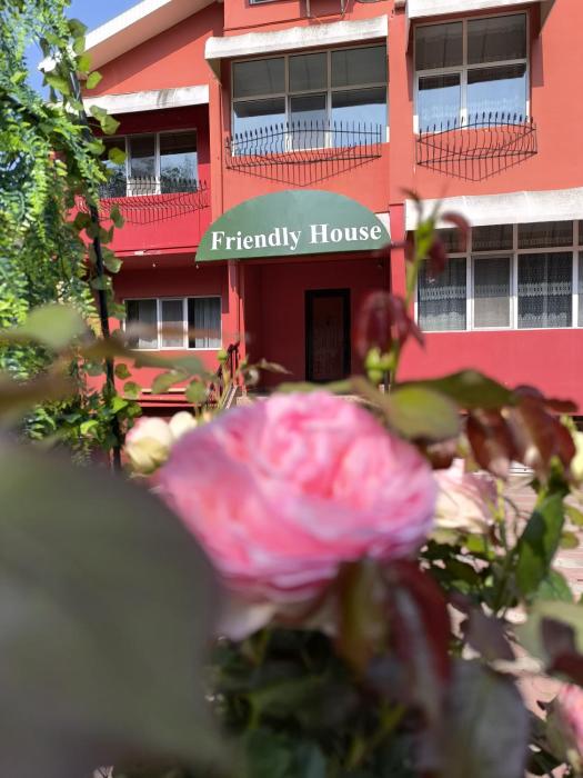 Friendly House