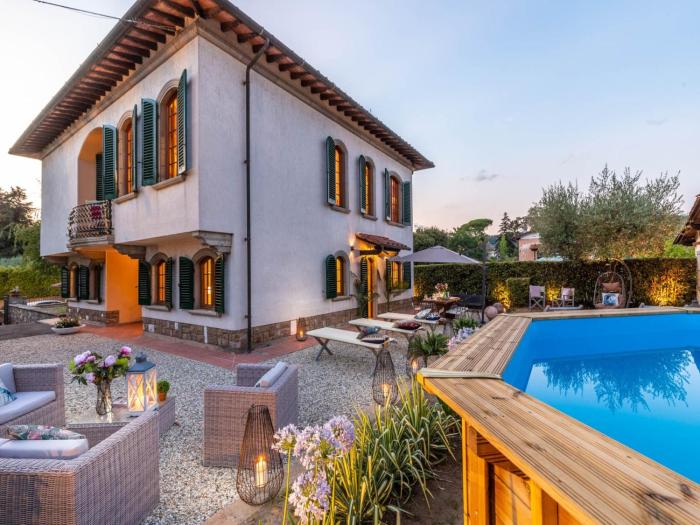 Villa in Lucca with Pool and Countryside Views
