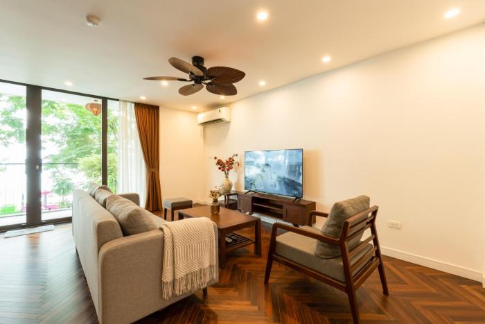 NINE HOUSING West Lake 136 Vu Mien