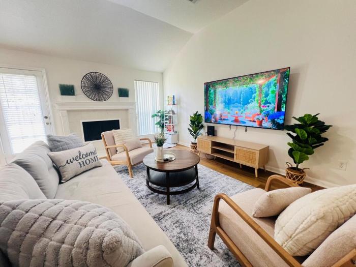 3BR-2 BA Cozy Hub Katy - Close to Cypress