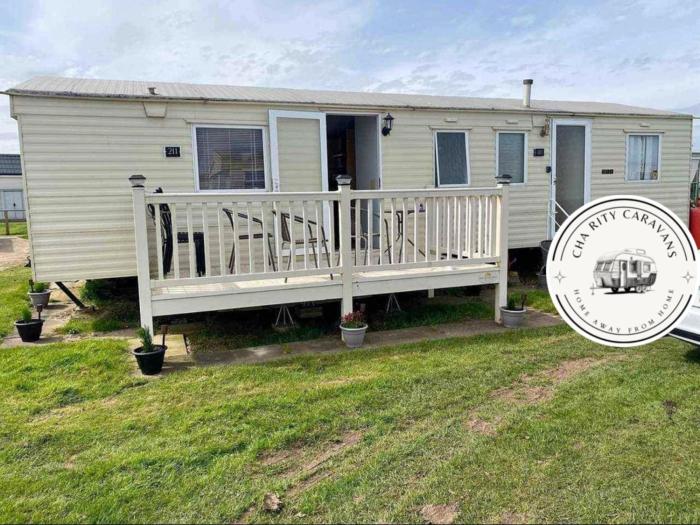 8 Bed caravan Golden sands