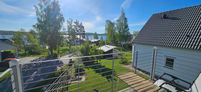 Lägenhet med sjöutsikt