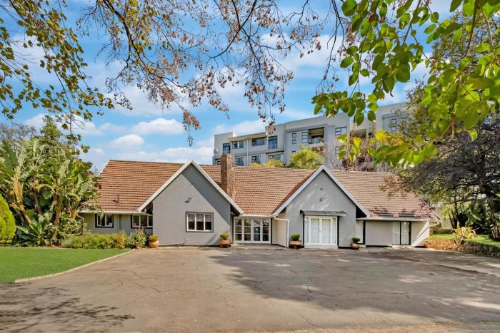 ZinziLuxe Guest House