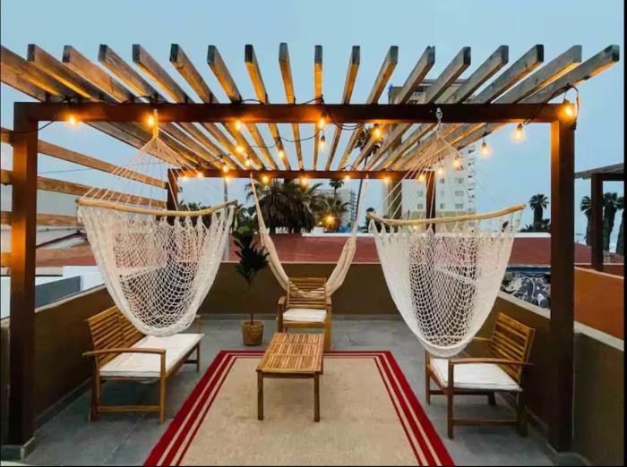 House w Ocean View and Balcony