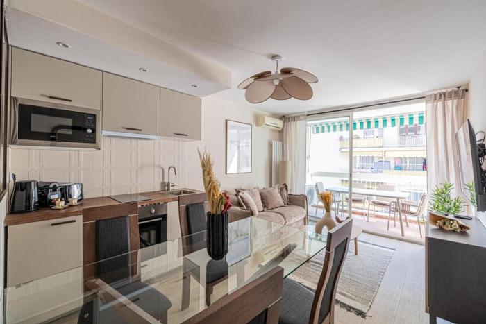 Super appartement centre Juan les Pins proche mer