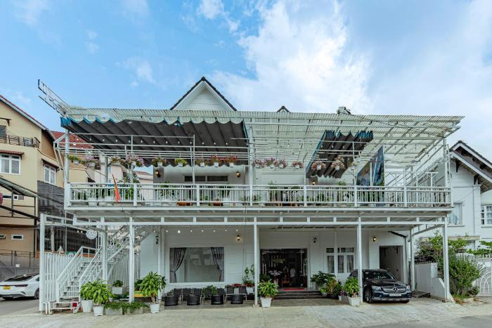 Ngân Hà Xanh Hotel