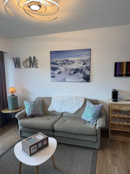 Ski in out G2 Alps studio by Jolidi