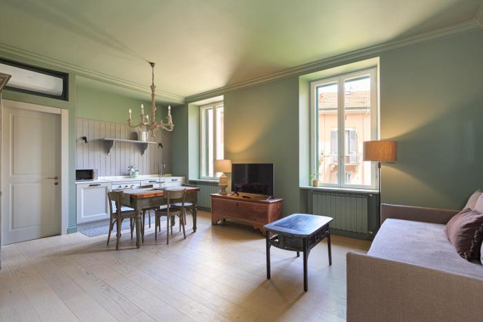 Peaceful, in the center of Milan Garibaldi train station Brera