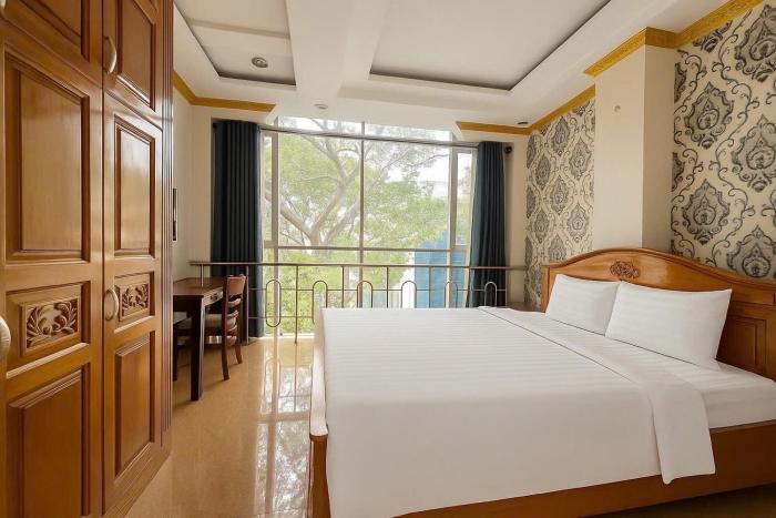 LuxuryK&T Hotel-Near Bùi Viện Walking Street