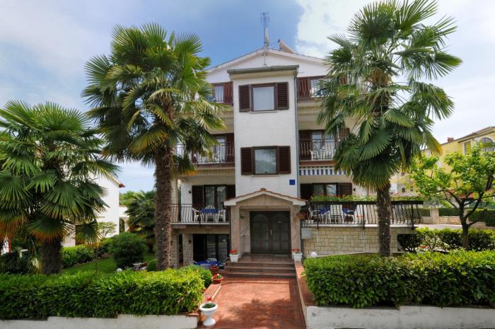 Ferienwohnungen Spadici mit 2 Schlafzimmern 300m bis zum Strand