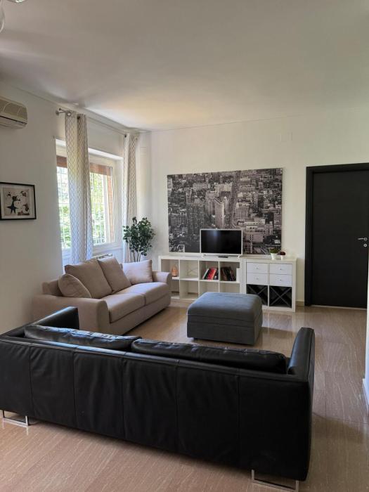 Appia 101 Guest House