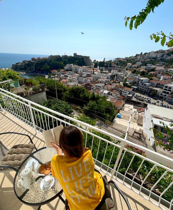 Marina cozy and seaview apartment