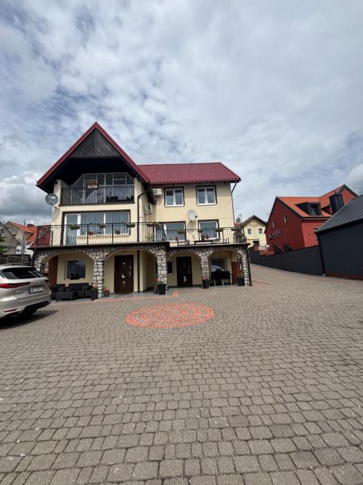 Pokoje nad jeziorem Mikołajki