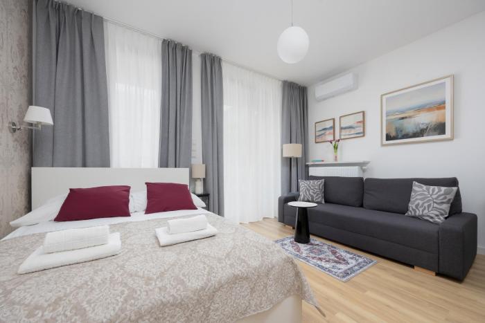 Fabulous Studio close to Paley and Medicover with courtyard view