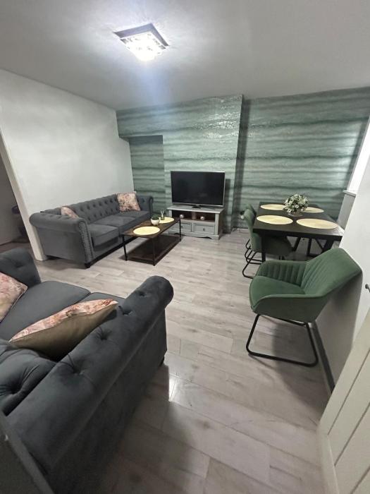 3 Bedroom House Driveway near to NEC - 6 guests