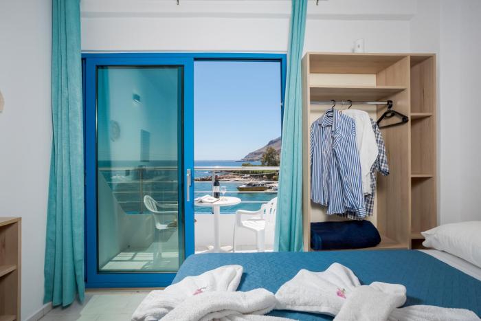 Finikas Resort Sfakia - Seaside Rooms