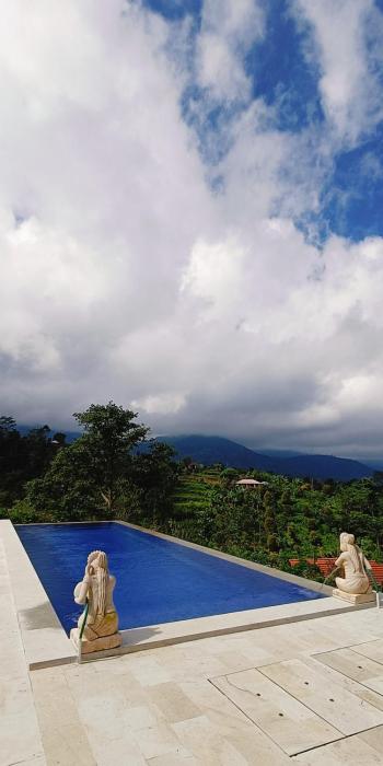 Camaradvipa Retreat Munduk