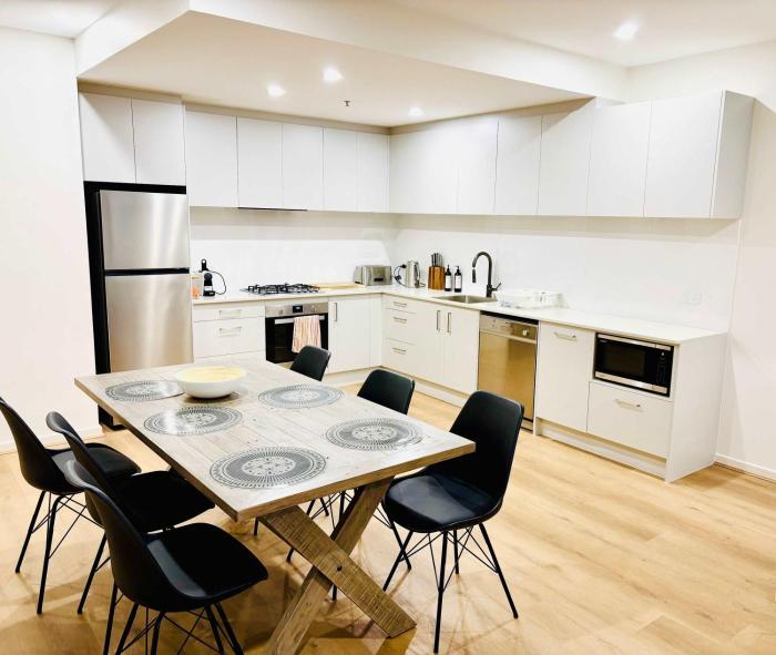 2-Bedroom Apartment in Melbourne City with carpark