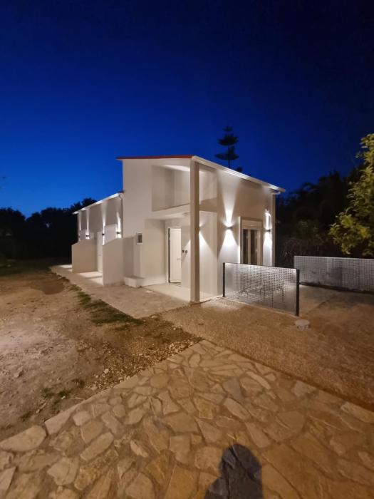 SmallHouseLefkada ΘΕΜΑ