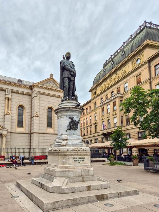 Poetry corner apartment