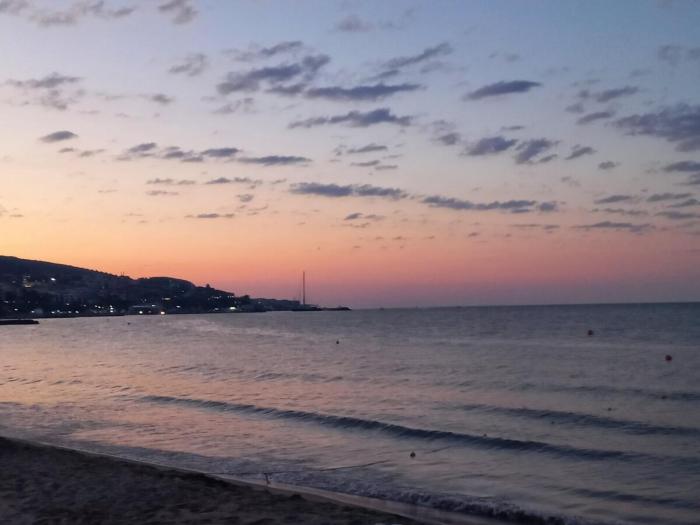 Cozy studio 150m from the beach