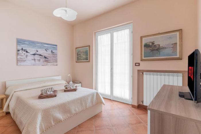 Your home in central Sirmione!