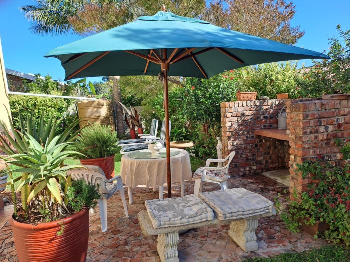 Spacious & sunny,2 bedroom self-catering apartment