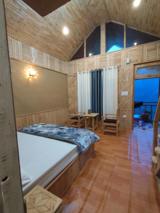 The holy mountain Home stay