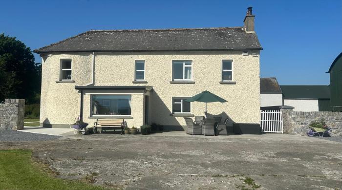 Beautiful Farmhouse an Hour’s Drive From Four Irish Cities