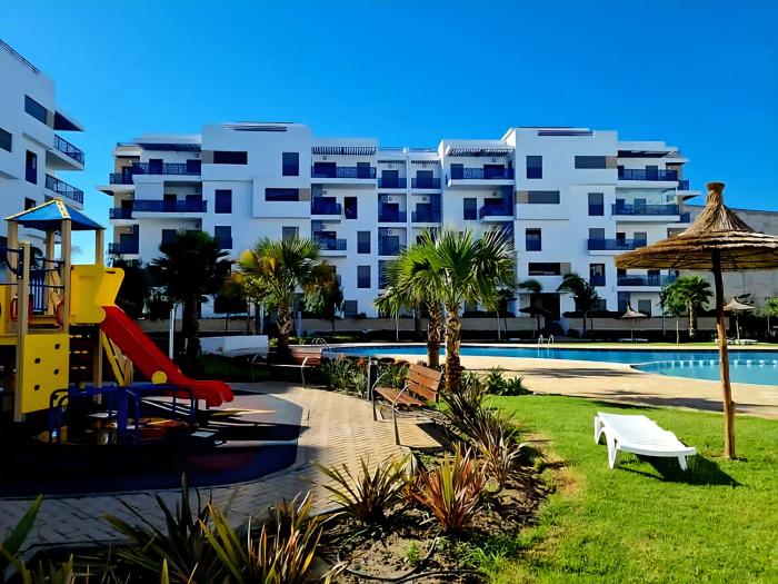 Ground floor apartment,facing swimming pool, wifi , air conditioner