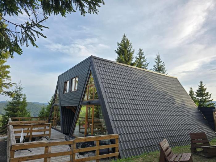 Cabane A-frame CeziAde Tihuta