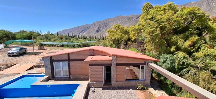 Cabañas Los Cardones