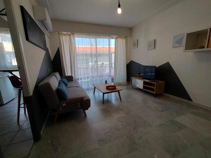 Grand studio , proche port Bastia