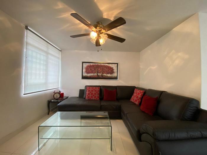 Remodeled Ground Floor Apartment in a Quiet Area