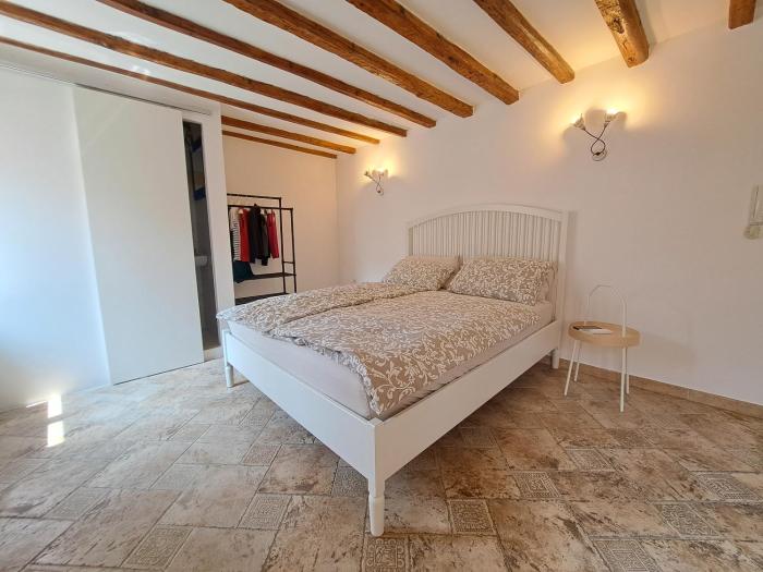 4 Season Apartment, Izola center