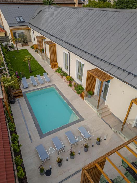 Dripper Urban Retreat