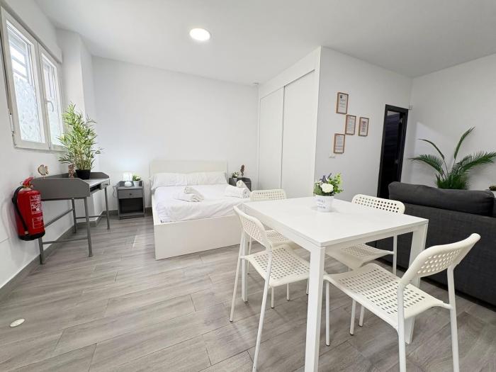 Apartamento La Paloma A - Apartamento en Málaga