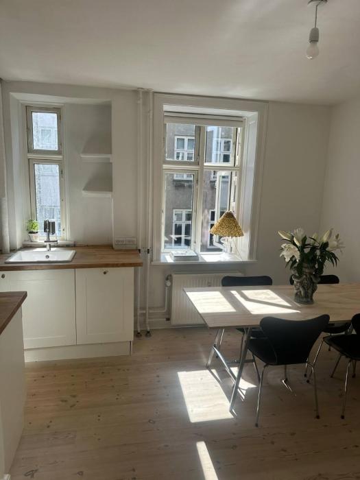 Stylish apartment in cool street