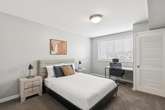 Avery Apartments A4 I Spacious 1 Bed 1 Bath