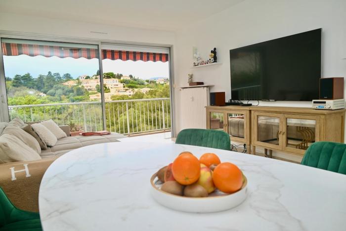 Beautiful 3-room apartment with terrace