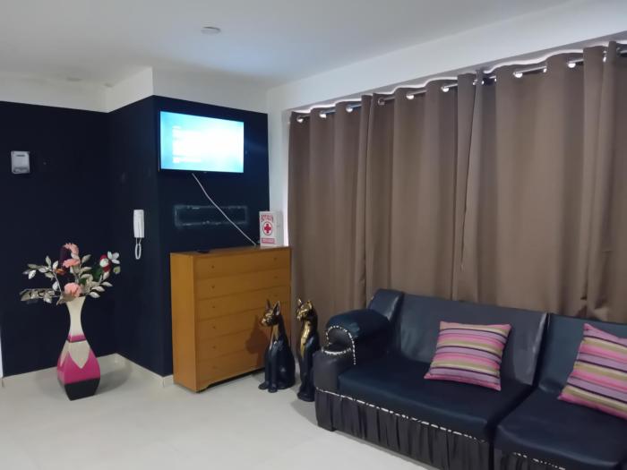 Departamento con 2 dormitorios, cochera, y hasta 5 huesped