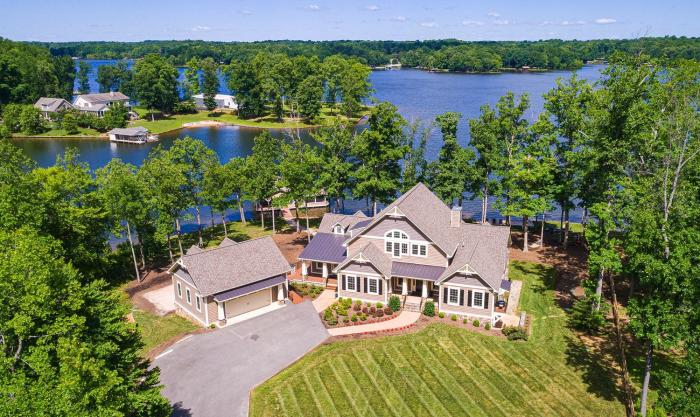 Sunset Shores at Lake Anna Luxury Vacation Rental by B Michaels Escapes