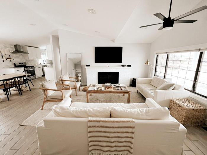 Aesthetic ranch style home with modern furnishings