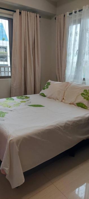 Jovy Place At Shore Residences&Sea Residences near Moa