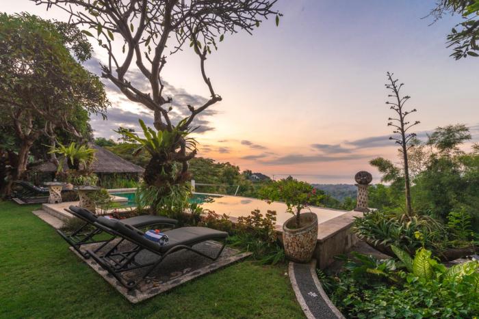 Bougainville Hill Villa