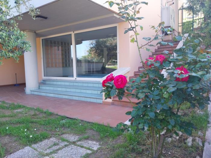 Appartamento 100mq con giardino vista mare