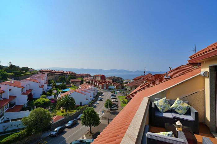 GALIHOST - Ático con piscina y vistas en Sanxenxo