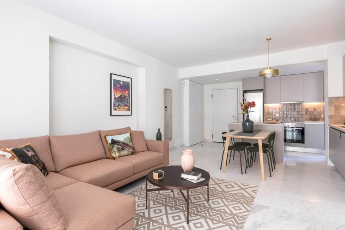 The HostMaster WiseView Celeste