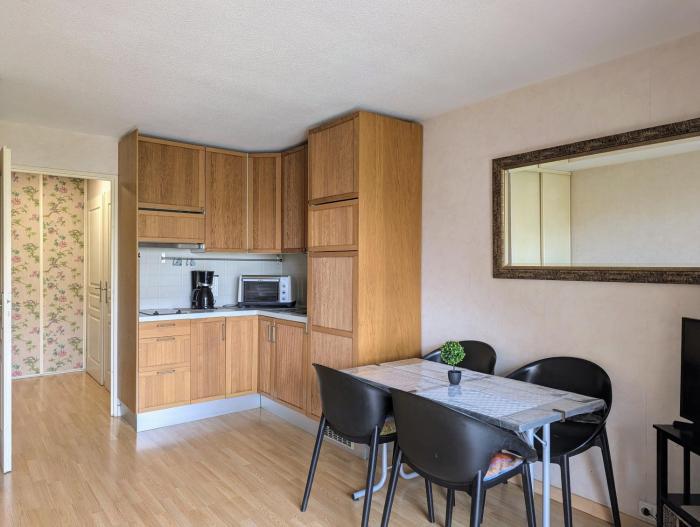 Fréjus plage T1 bis climatisé- 4 Pers - balcon- côte dAzur