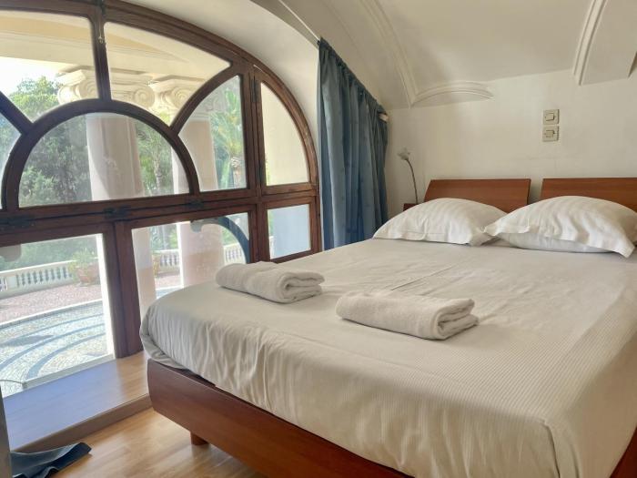 "Le Winter Palace" Prestigieux, Centre, Calme